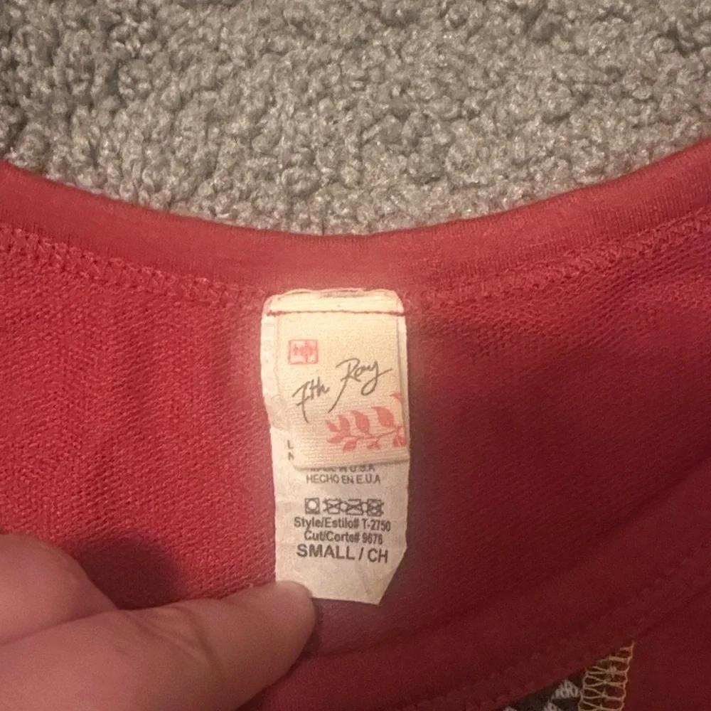 7th Ray Red and Patterned Long Sleeve Top - Picture 3 of 5